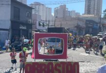Bloco Arrastão da Vila Guarani mantém tradição de mais de 40 anos no Carnaval de rua