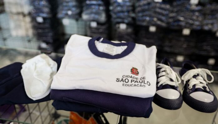 Crédito para material e uniforme escolar já estão disponibilizados