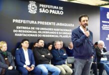 Prefeitura entrega unidades habitacionais para famílias que viviam em áreas de risco