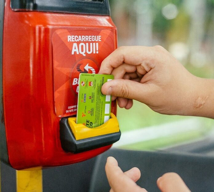 Tarifas de ônibus e do sistema de trilhos sobem em São Paulo a partir desta terça (2)