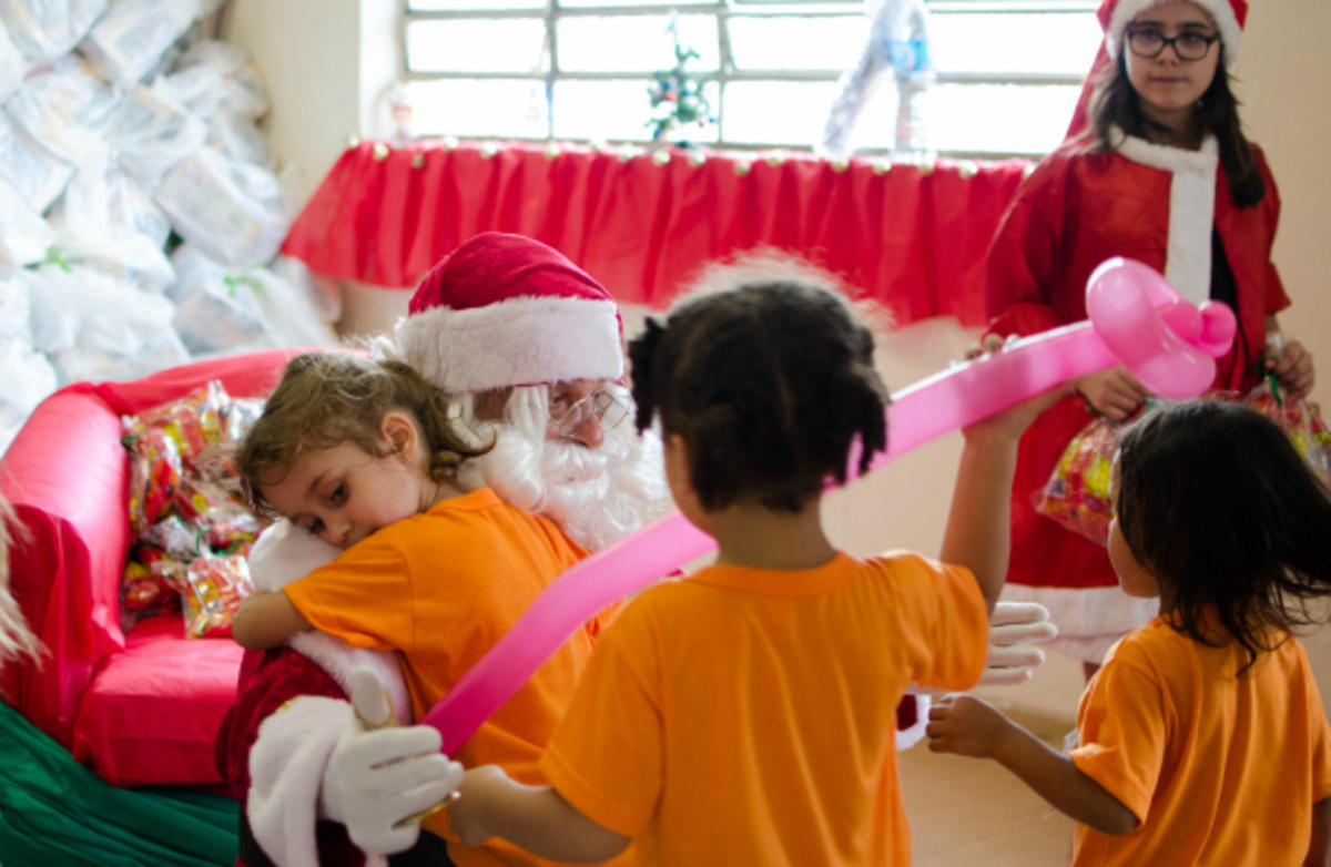Cruz Vermelha São Paulo faz primeira distribuição da Campanha Desejos de  Natal nesta 5ª feira, 9/12 | Editora Juma